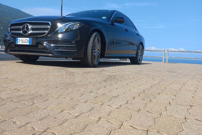 Transfer private from Positano to Naples or viceversa - The Positano to Naples direction