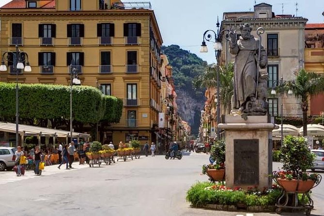Transfers From Naples Airport Or Train Station To Sorrento - Booking timing and cancellation rules