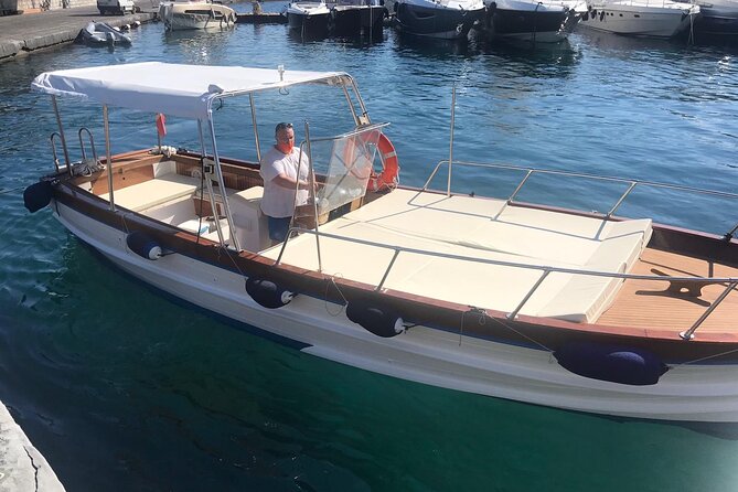 Visit Costiera Sorrento Coast Between history and legend - A short boat ride with a very Sorrento flavor