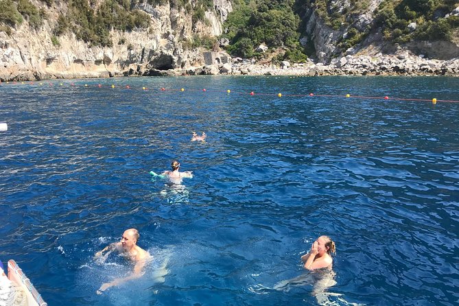 Visit Costiera Sorrento Coast Between history and legend - The natural pool and the rocky sea arch