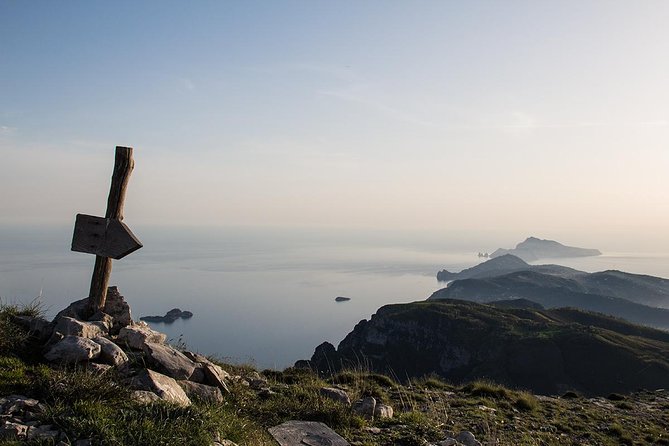 Walk around Faito Mountain, the Highest Point of the Amalfi Coast and Sorrento Peninsula - The climb to Monte Molare