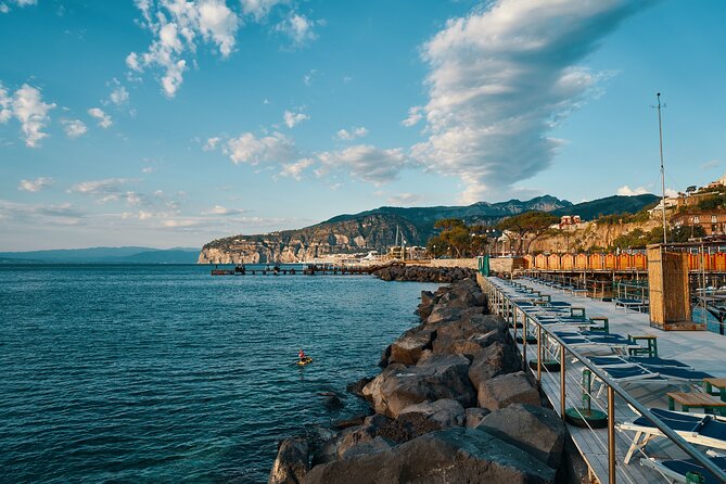 Yoga Experience - Sorrento - Mats, Fruit, and Small Comforts